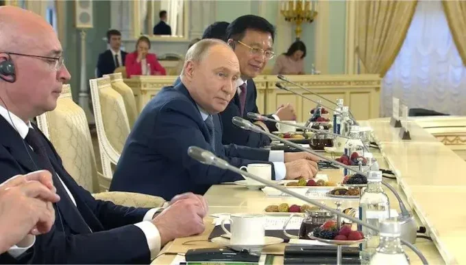 Главное из ответов Путина на вопросы иностранных СМИ
